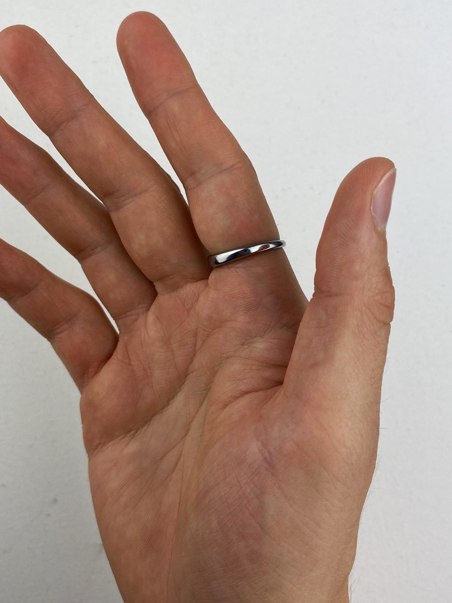 'Rounded' Slim Ring
