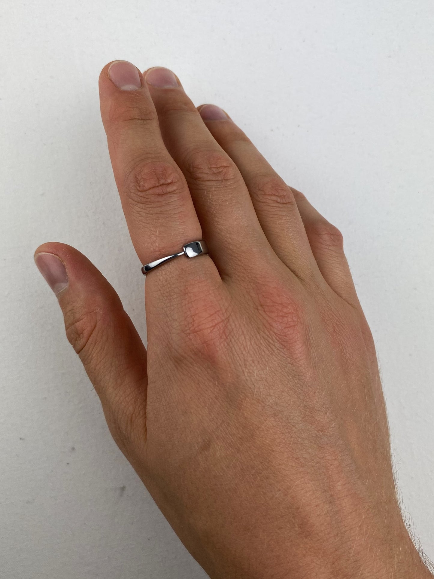'Squared' Slim Ring