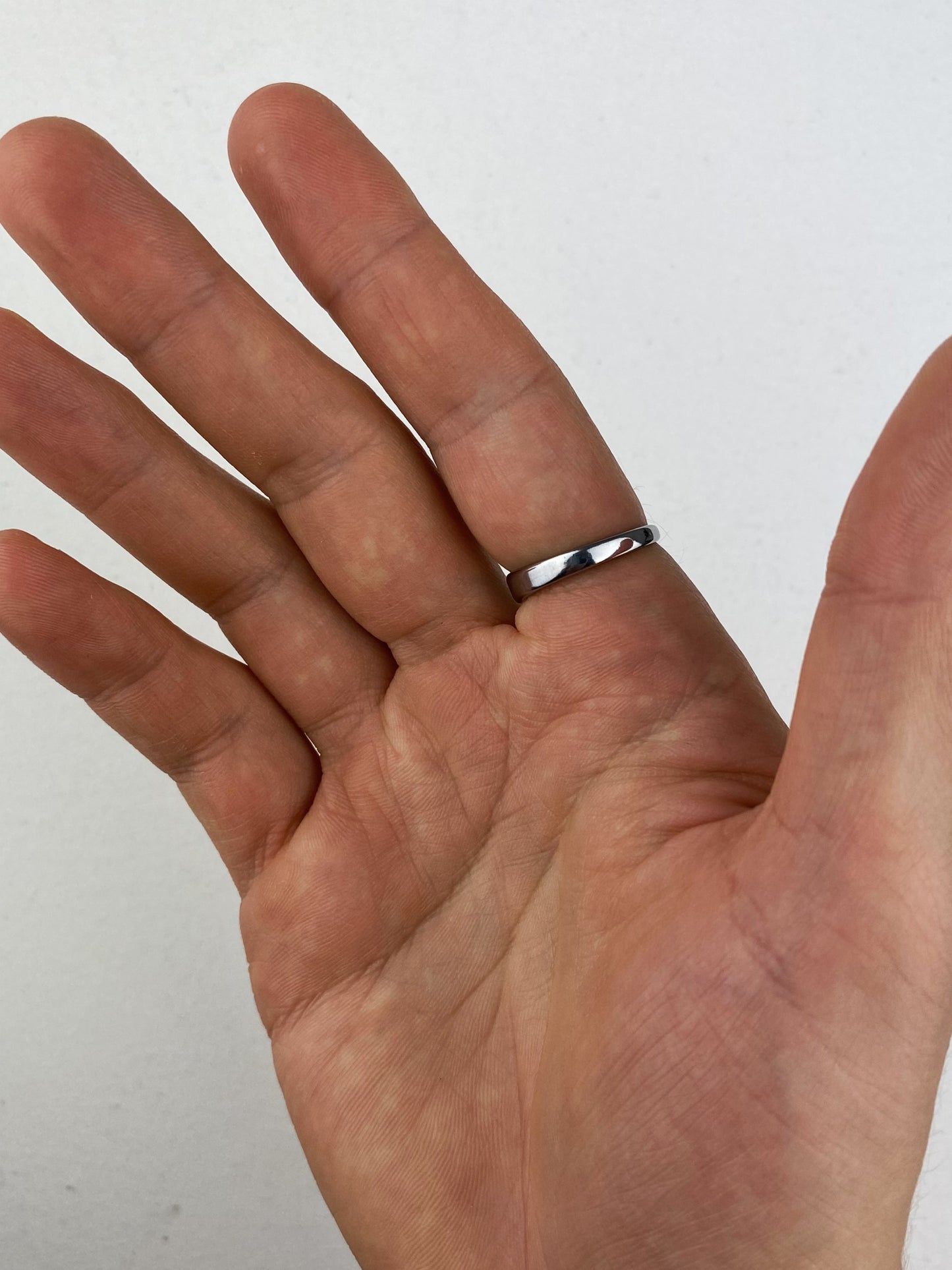 'Squared' Slim Ring