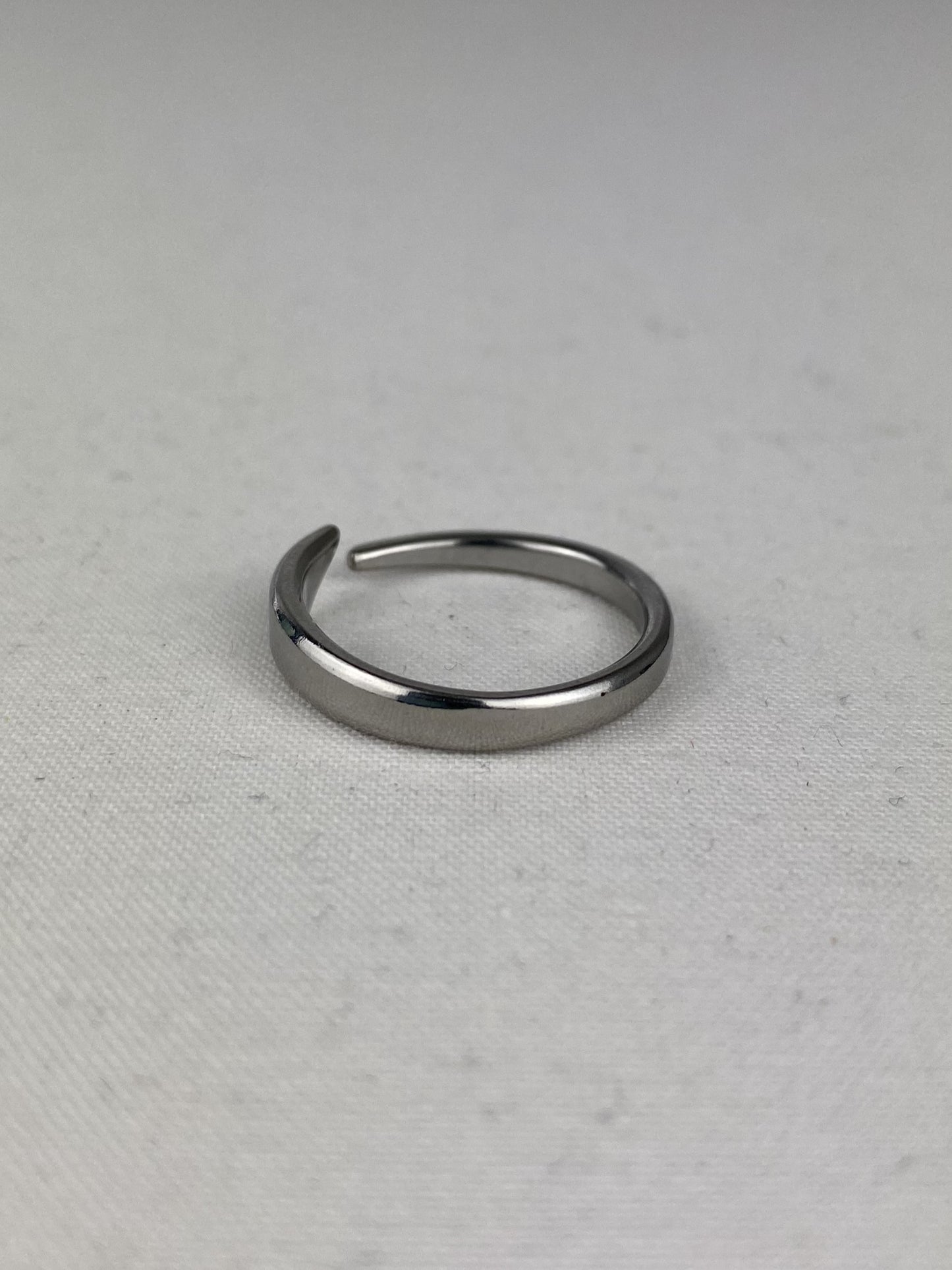 'Bladed' Slim Ring