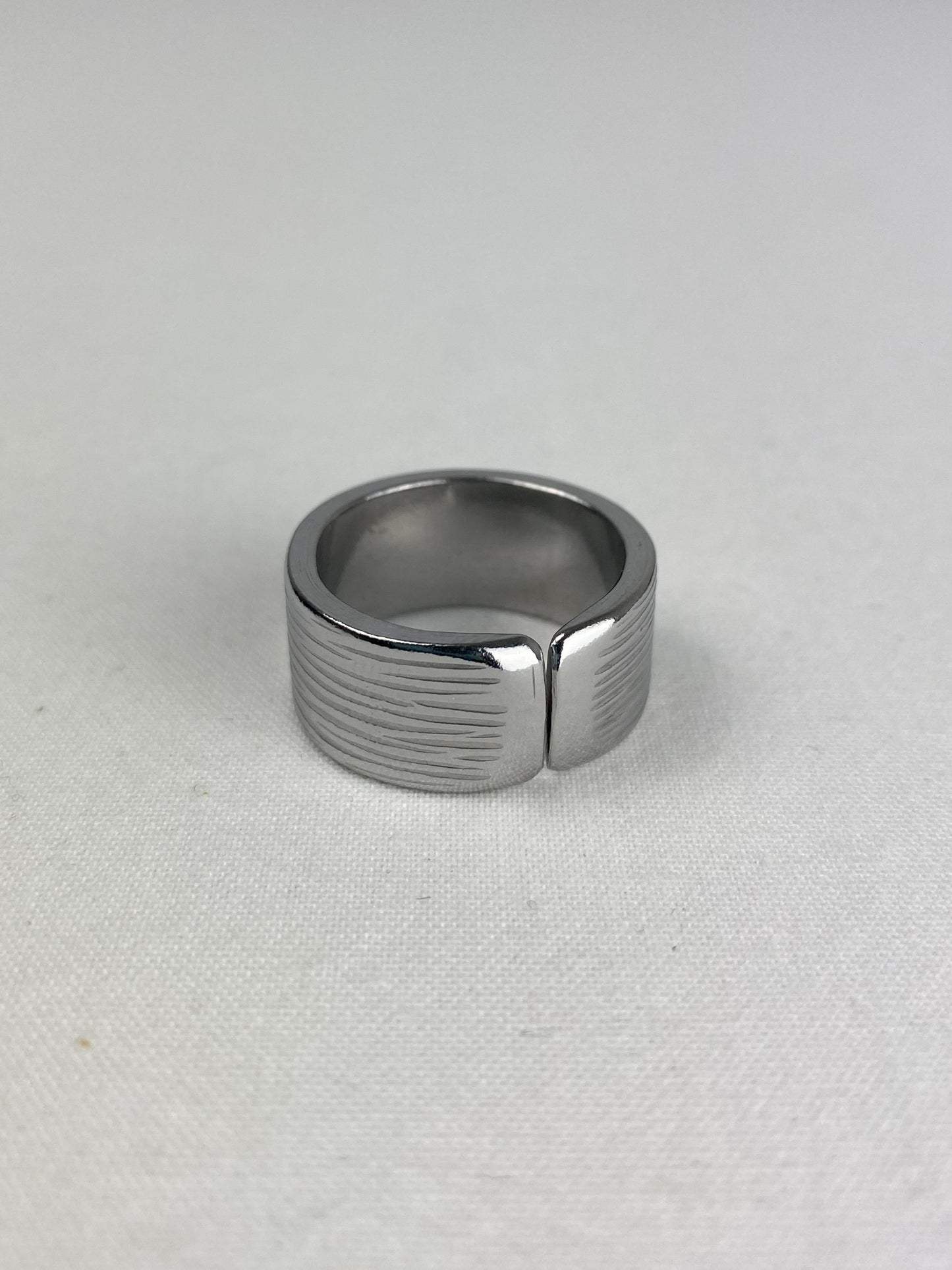'Ripples' Ring