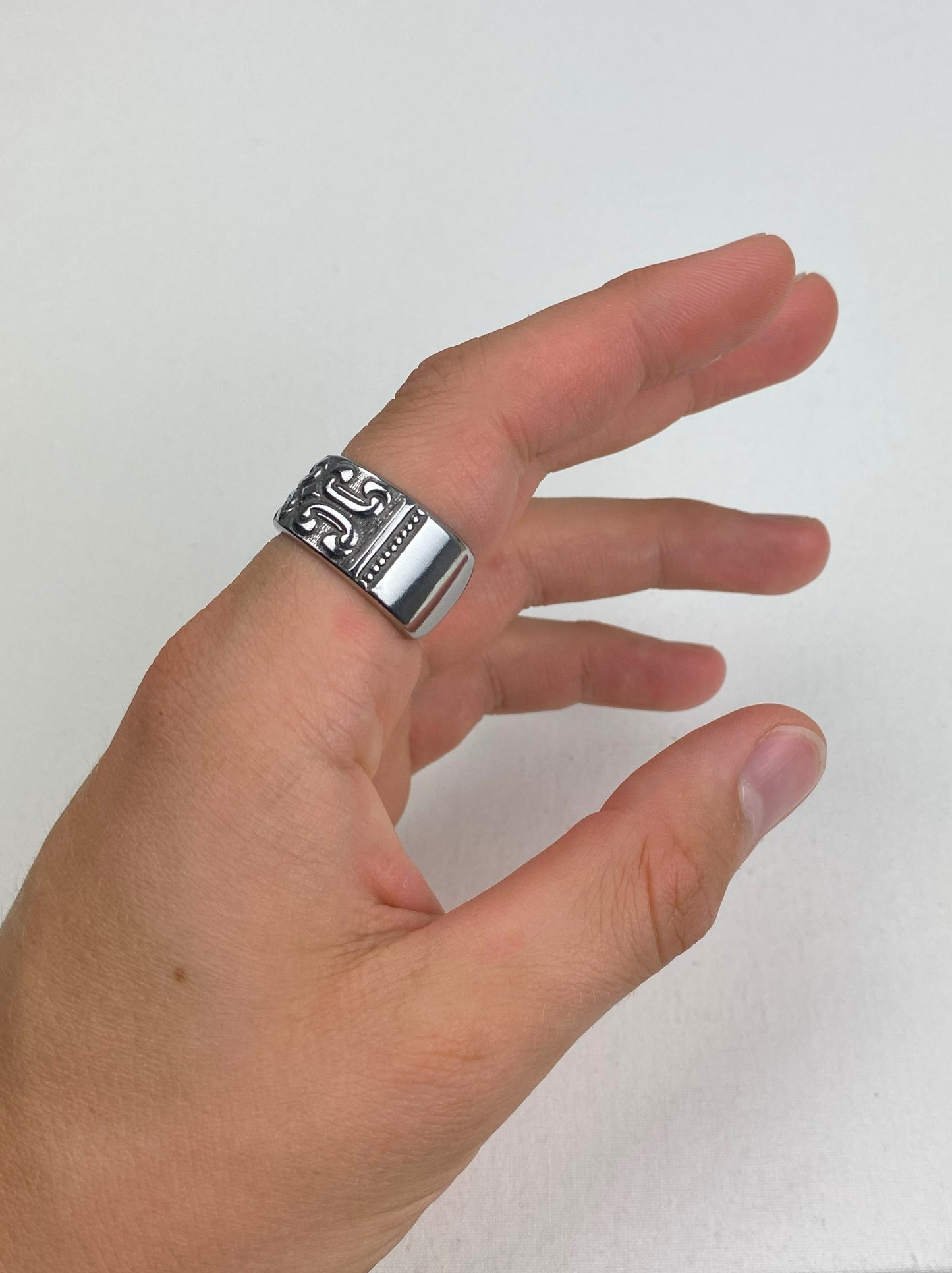 'Ornate' Ring