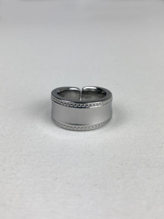 'Ellipsis' Ring